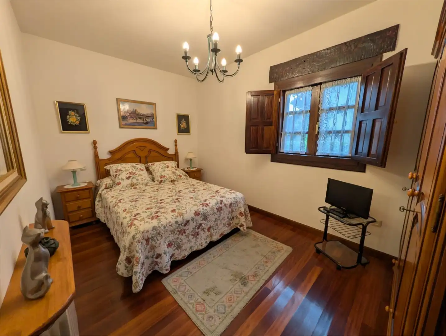 Casa o chalet en venta en Barrio Galizano-los Verdes, 25, Galizano Habitación de Casa o chalet en venta en Ribamontán al Mar con Terraza y Piscina