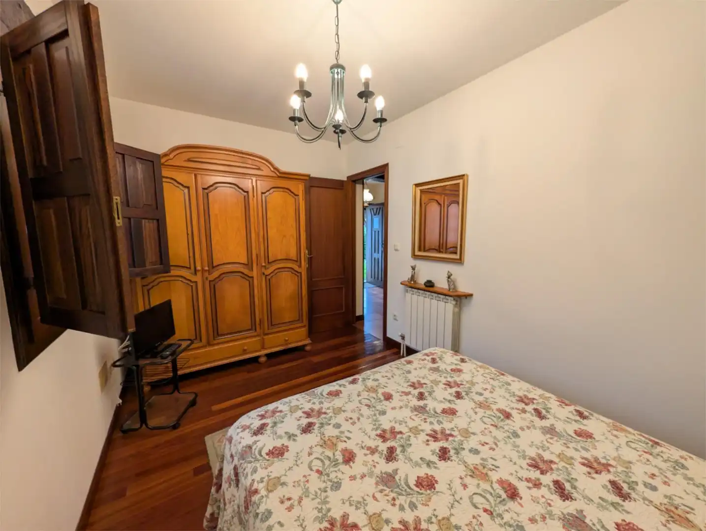 Casa o chalet en venta en Barrio Galizano-los Verdes, 25, Galizano Habitación de Casa o chalet en venta en Ribamontán al Mar con Terraza y Piscina