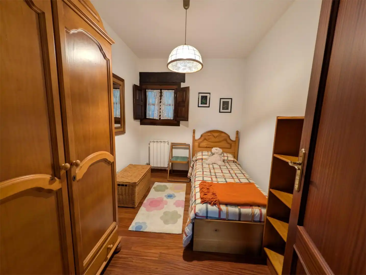 Casa o chalet en venta en Barrio Galizano-los Verdes, 25, Galizano Habitación de Casa o chalet en venta en Ribamontán al Mar con Terraza y Piscina