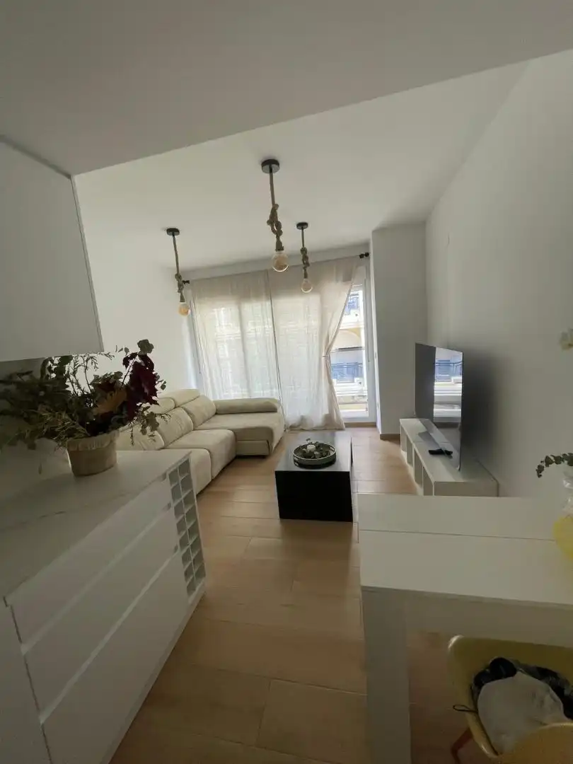 Wohnzimmer von Wohnung zur Miete in Elda mit Klimaanlage und Balkon