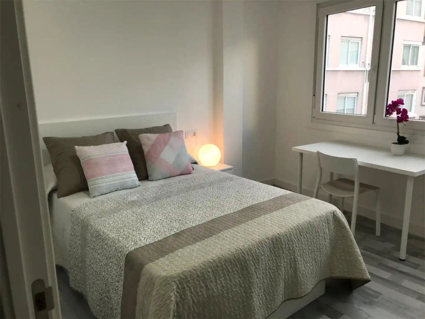 Bedroom of Flat for rent in A Coruña Capital   with Heating, Furnished and Video intercom