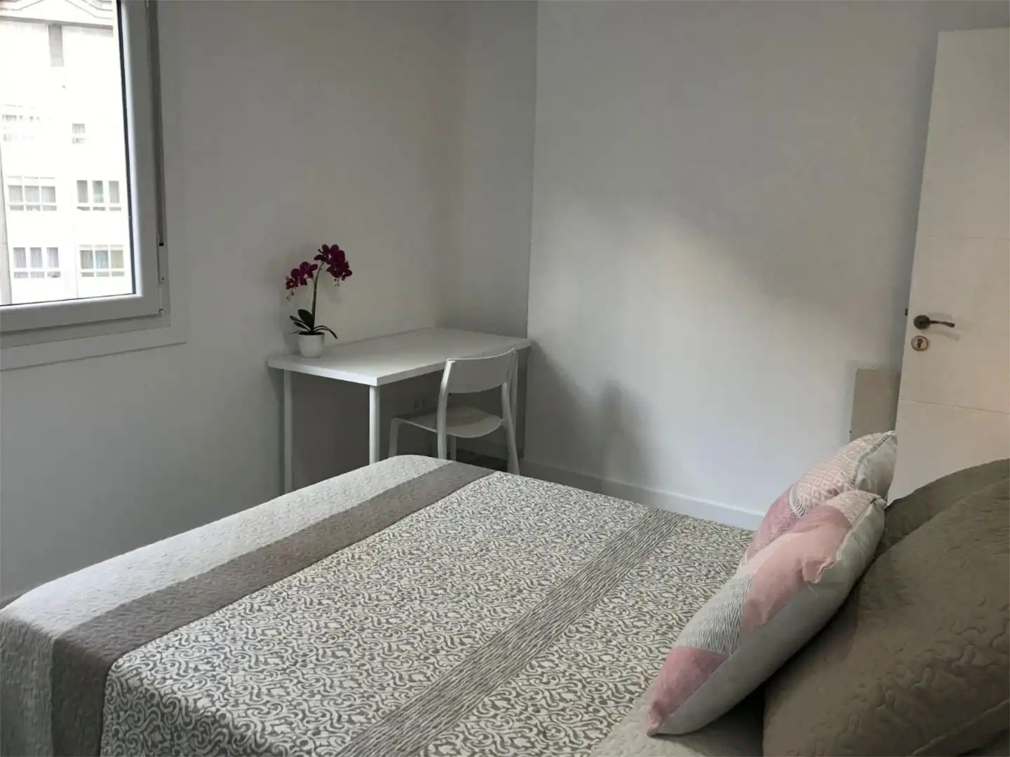 Bedroom of Flat for rent in A Coruña Capital   with Heating, Furnished and Video intercom