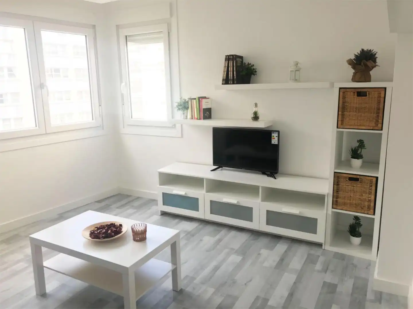 Living room of Flat for rent in A Coruña Capital   with Heating, Furnished and Video intercom