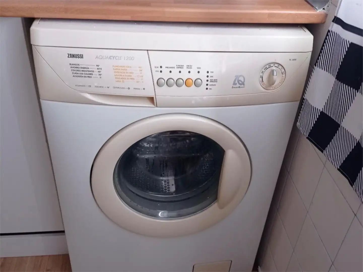 Piso en venta en Gijón  con Calefacción, Parquet y Trastero