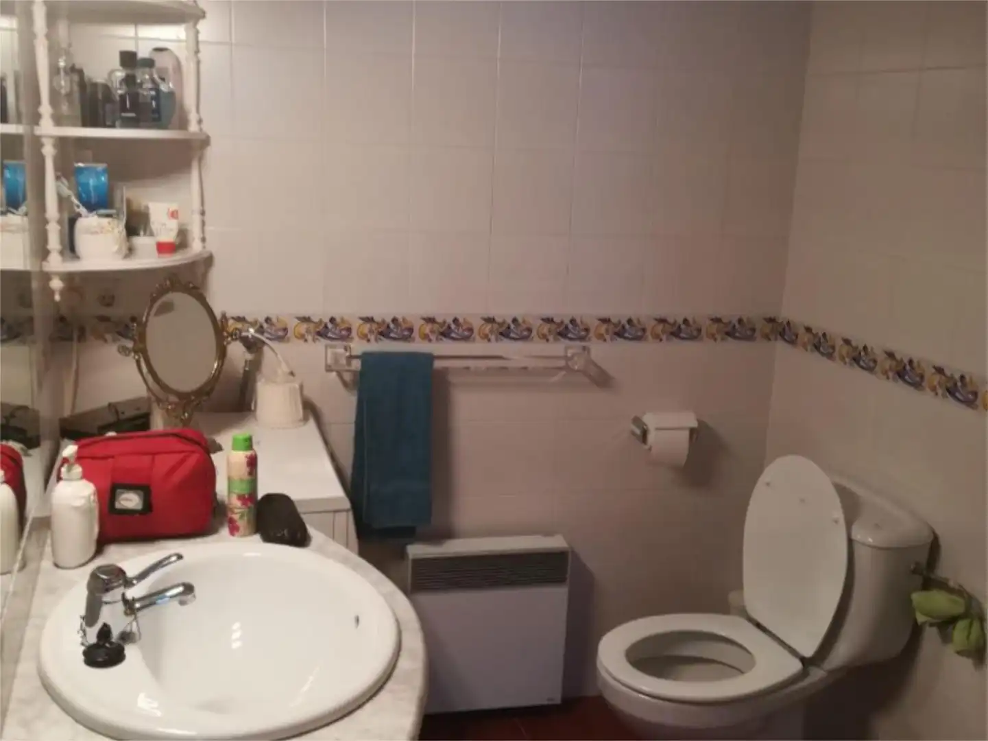Casa adosada en venta en Calle Santa Bárbara, 1, La Ginebrosa Baño de Casa adosada en venta en La Ginebrosa con Calefacción y Amueblado