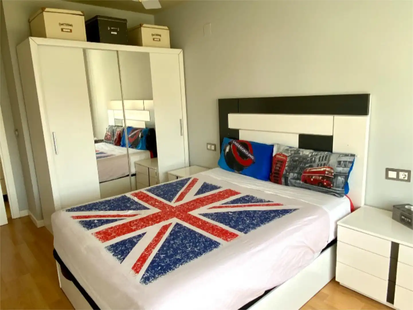 Flat for sale in Calle Estación de Tranvías, 1, Residencial Triana - Barrio Alto Bedroom of Flat for sale in Las Gabias with Air Conditioner, Terrace and Swimming Pool