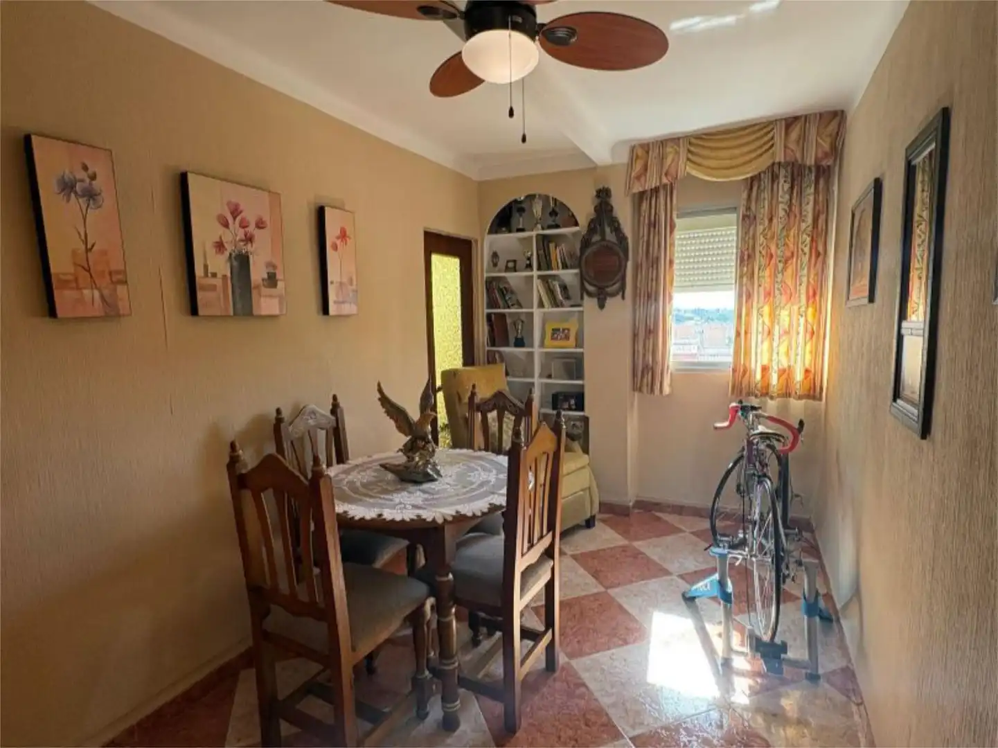 Flat for sale in Barrio de Ciudad Jardín Dining room of Flat for sale in Málaga with Terrace and Furnished