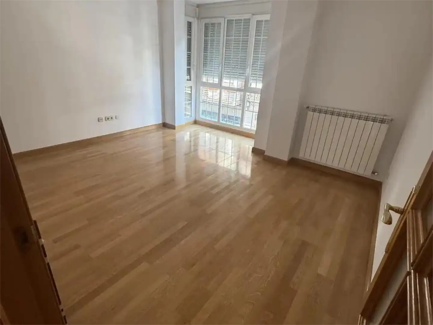 Bedroom of Flat for rent in  Madrid Capital  with Air Conditioner, Heating and Parquet flooring