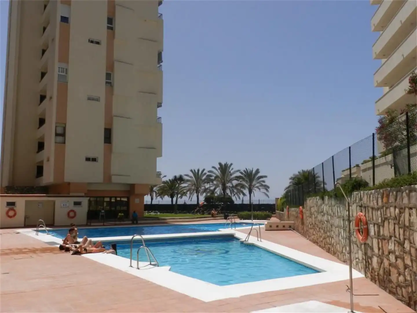 Wohnung zum Verkauf in Calle Camilo José Cela, 7, Playa de la Fontanilla Schwimmbecken von Wohnung zum Verkauf in Marbella mit Klimaanlage, Heizung und Terrasse
