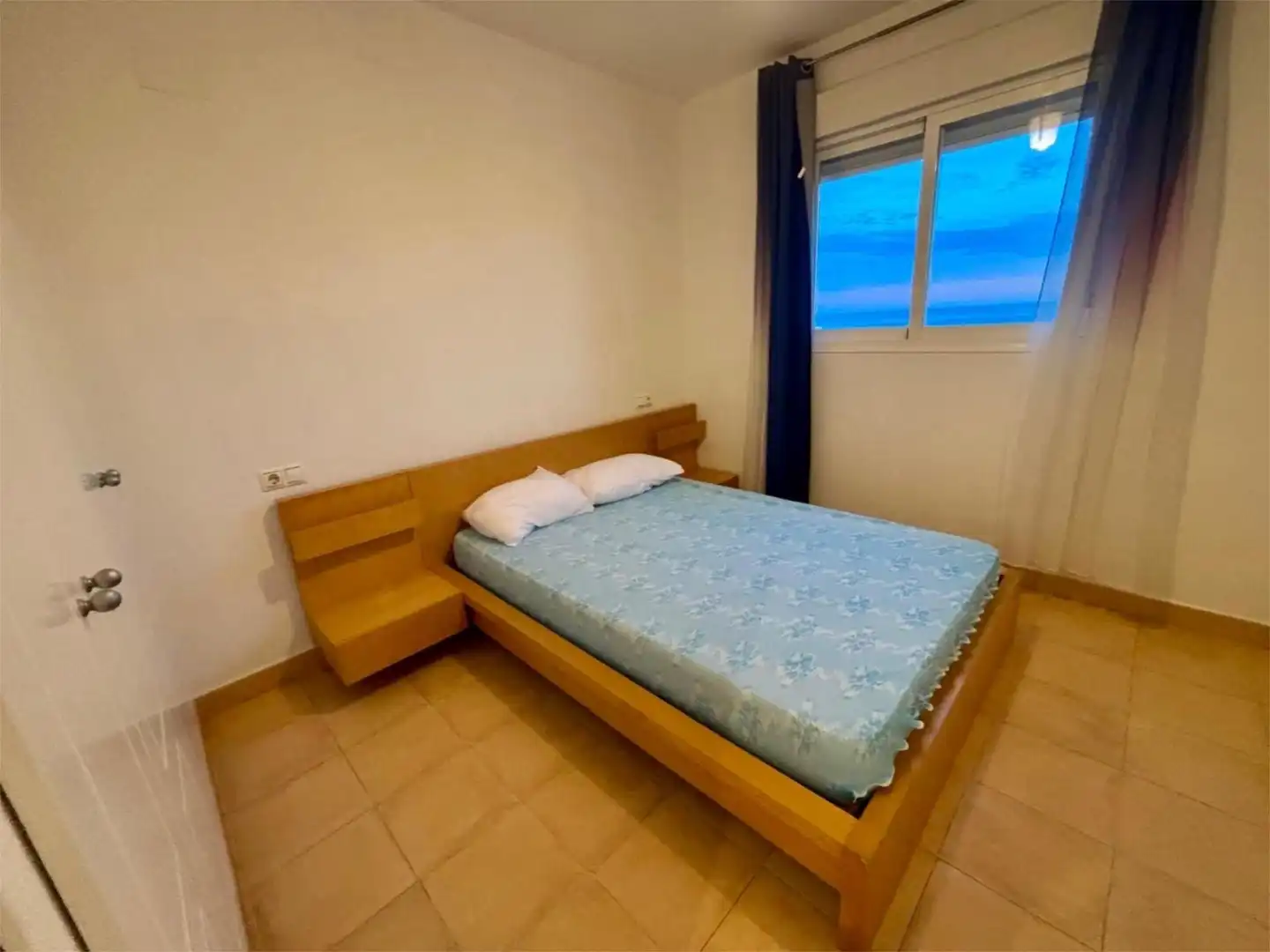Bedroom of Flat for sale in Benidorm  with Air Conditioner, Terrace and Swimming Pool