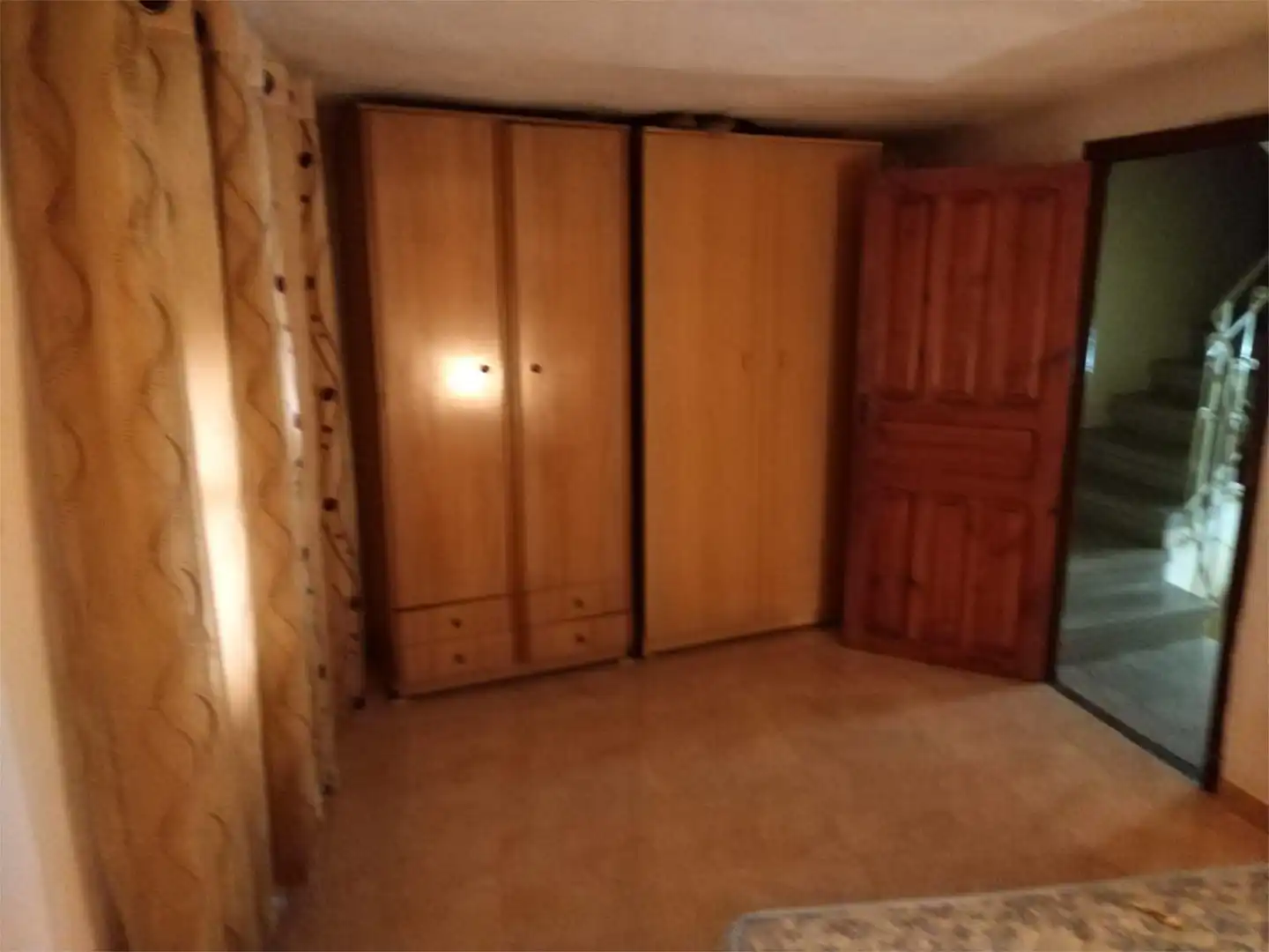 Dormitori de Finca rústica en venda en Albalate del Arzobispo amb Calefacció, Traster i Moblat