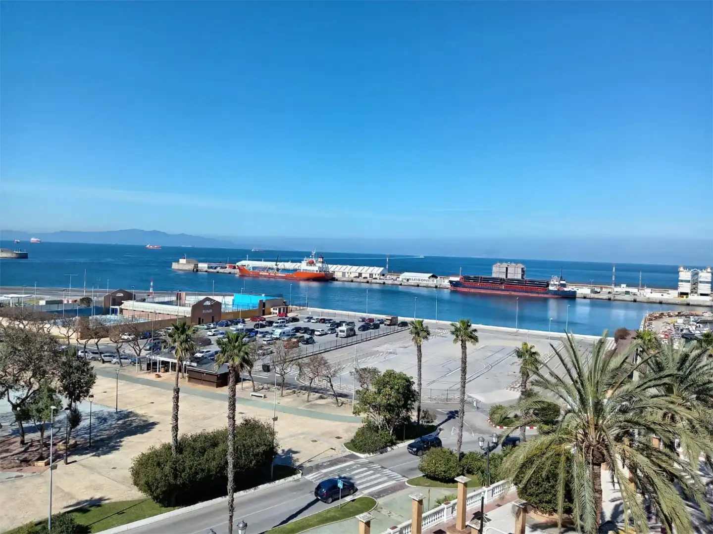 Pis en venda a Paseo de la Marina Española, 90, Centro Vista exterior de Pis en venda en Ceuta amb Traster, Moblat i Forn