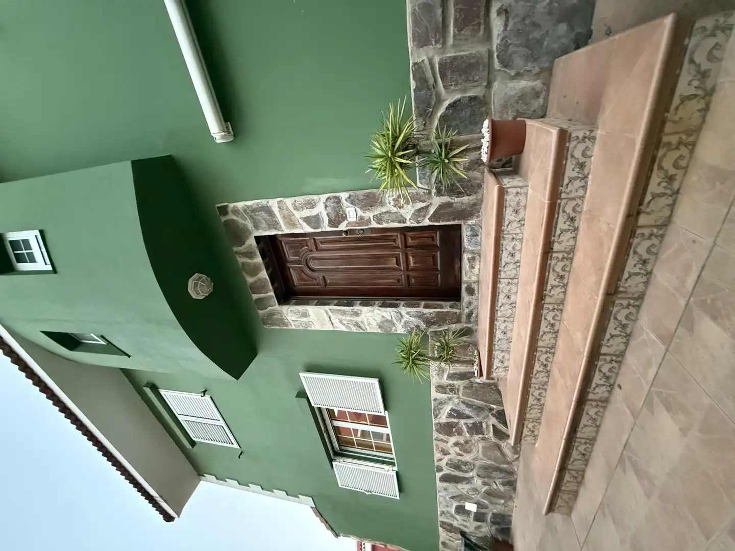 Vista exterior de Casa o xalet en venda en Las Palmas de Gran Canaria amb Aire condicionat, Calefacció i Jardí privat