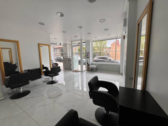 Local comercial en Venta en Aita Gotzon Kalea, 30 en Urduliz