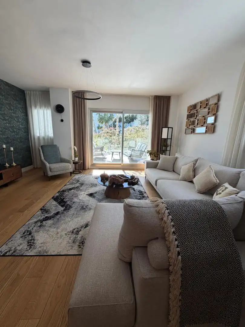 Sala de estar de Piso en venta en Mijas con Aire acondicionado, Piscina y Balcón