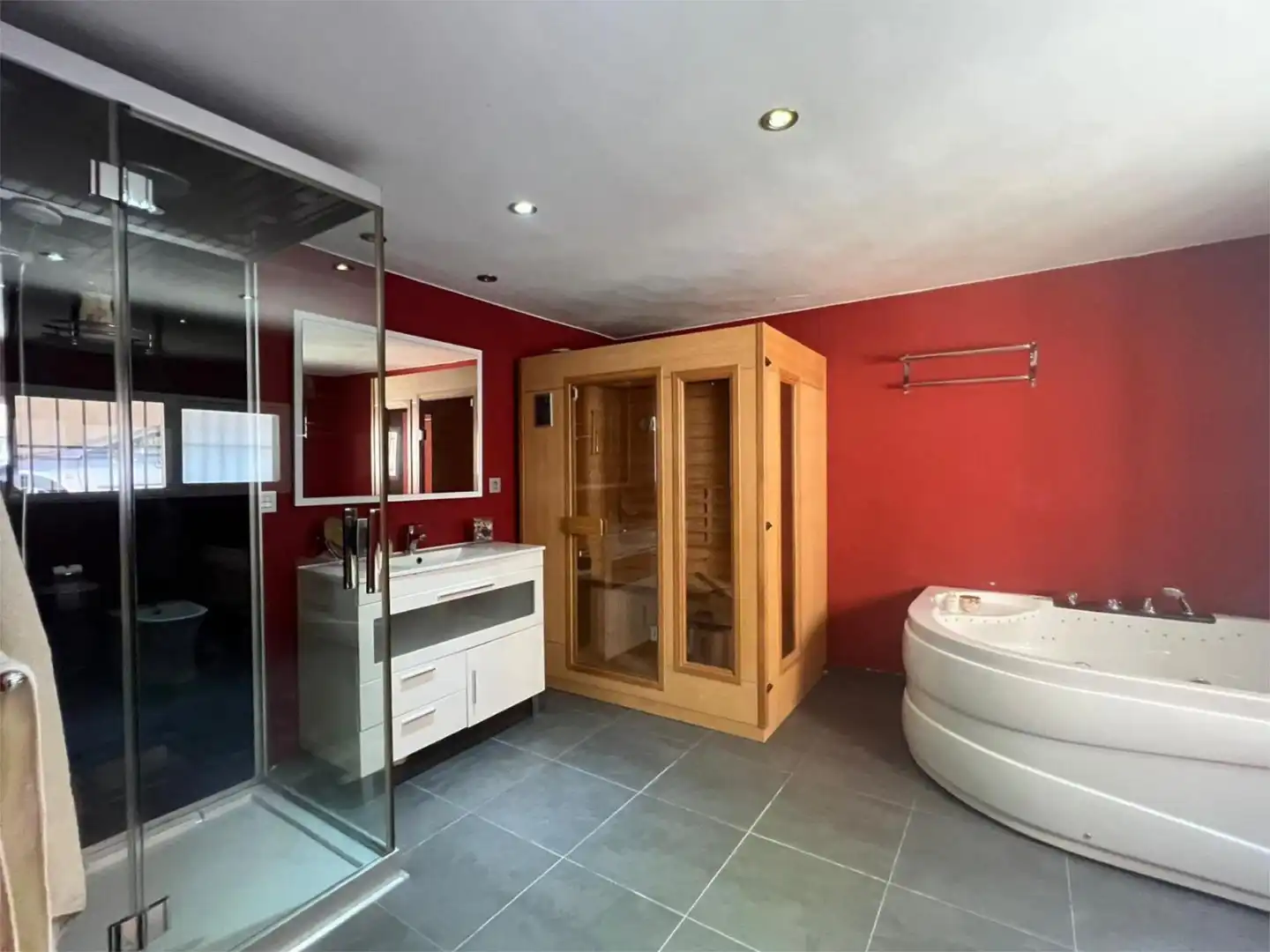 Casa o chalet de alquiler en Carrer els Lleons, 16, L'Albir Baño de Casa o chalet de alquiler en L'Alfàs del Pi con Aire acondicionado, Calefacción y Jardín privado