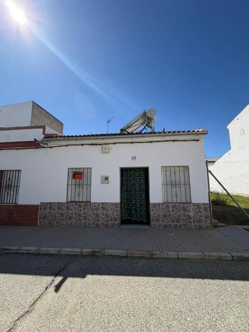 Vista exterior de Casa adosada en venta en La Puebla de los Infantes con Terraza
