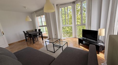 Foto 3 de Pis de lloguer a Calle Bahía de Almería, 15, Corralejos - Campo de las Naciones, Madrid Capital