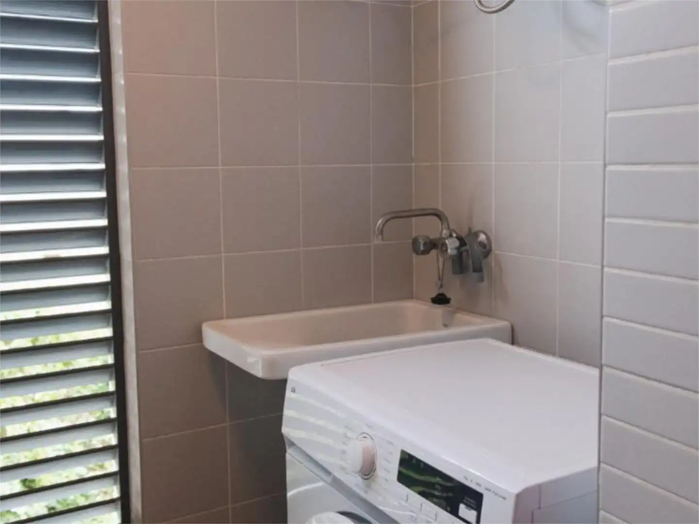 Piso en venta en Calle de la Palmera, 3, El Ranero Baño de Piso en venta en Murcia con Aire acondicionado, Calefacción y Parquet
