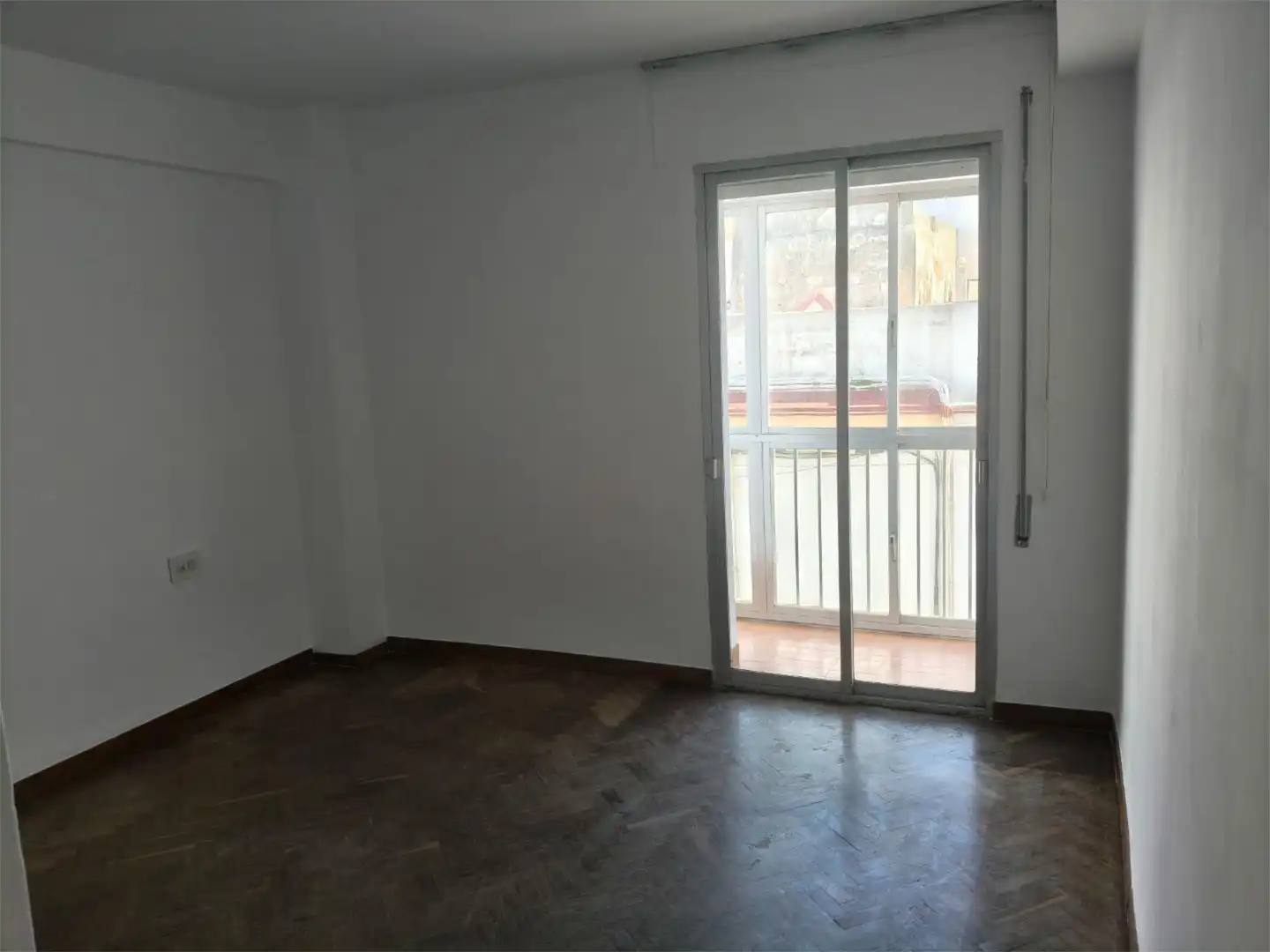 Wohnung zum Verkauf in Plaza de toros - Venta Vargas - Capitania Schlafzimmer von Wohnung zum Verkauf in San Fernando mit Terrasse und Balkon
