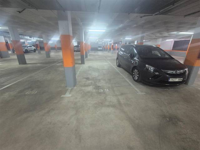 Garaje en Alquiler en Carrer Daoiz, 18 en Centro Puerto