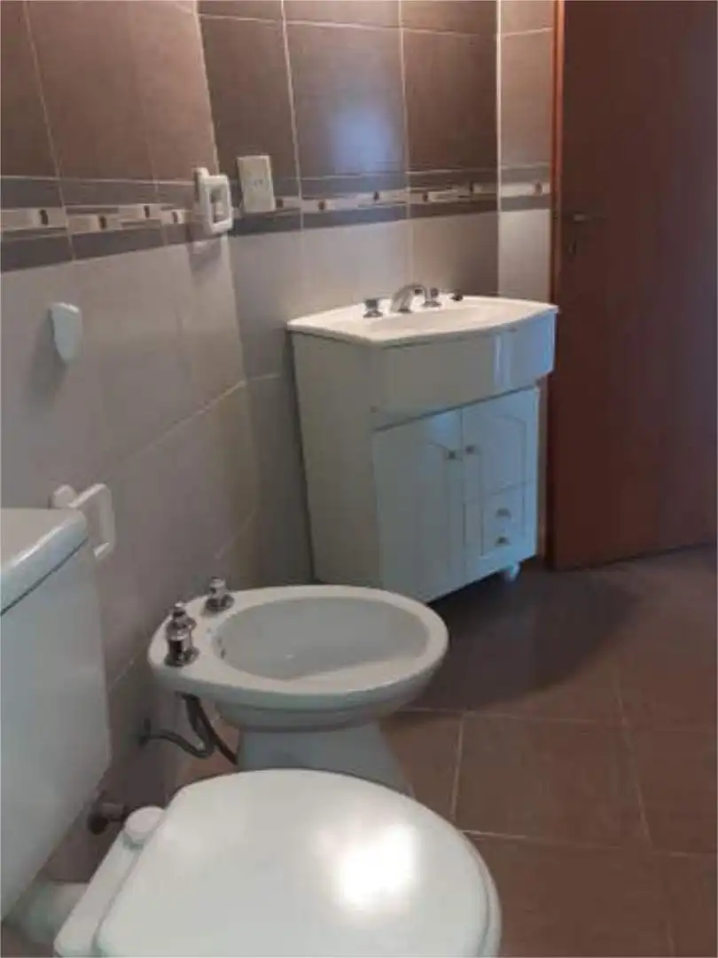 Baño de Apartamento en venta en Pruna