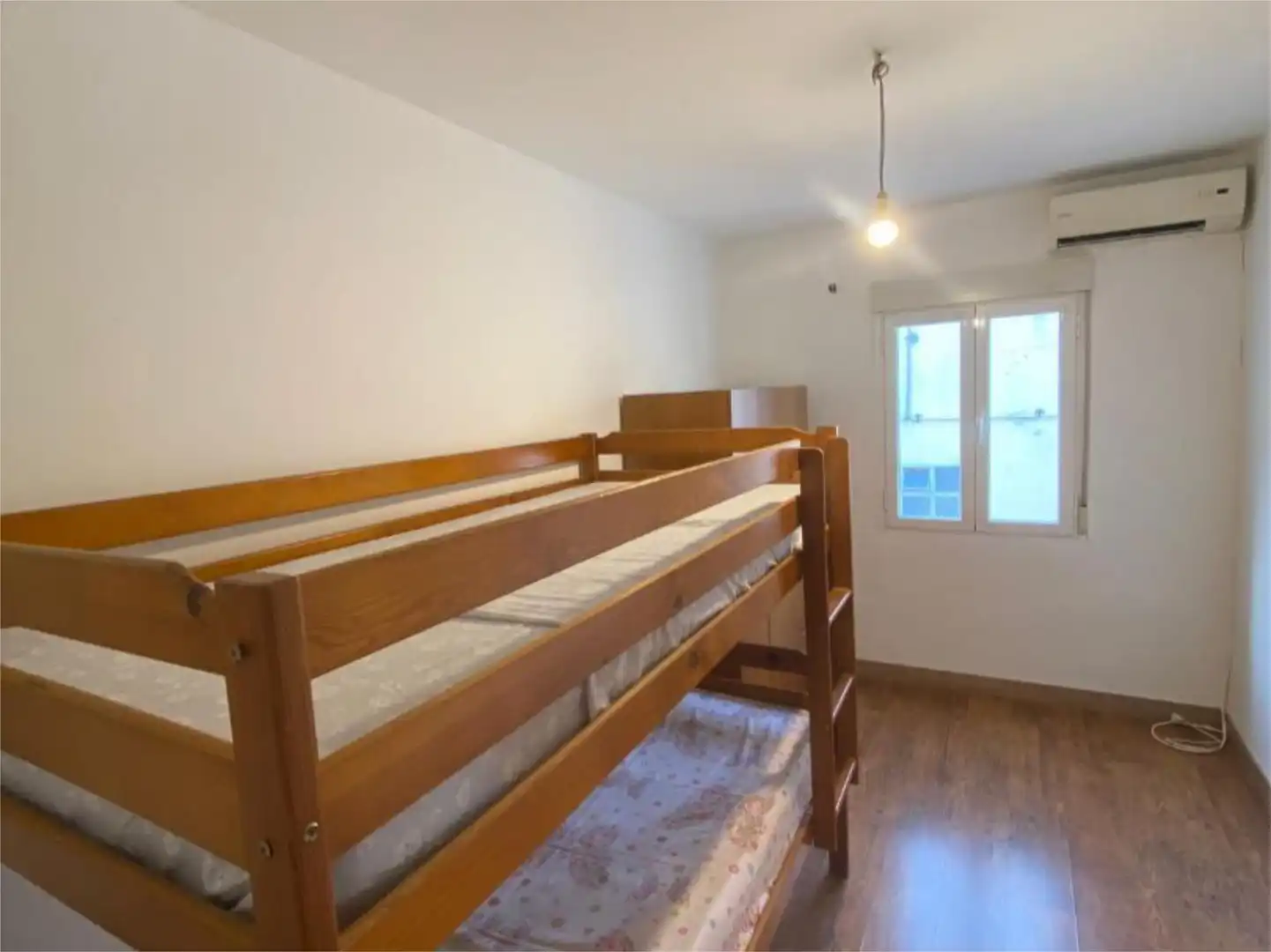 Flat for sale in Calle Ángel del Alcázar, 5, Centro - Corte Inglés Bedroom of Flat for sale in Talavera de la Reina with Air Conditioner