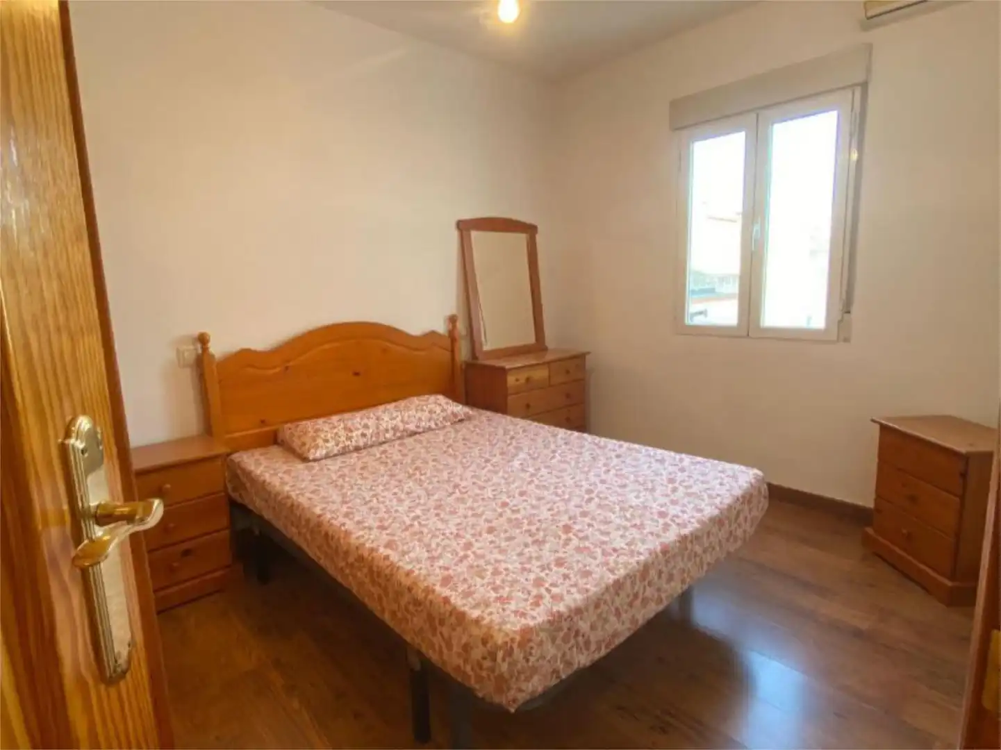 Flat for sale in Calle Ángel del Alcázar, 5, Centro - Corte Inglés Bedroom of Flat for sale in Talavera de la Reina with Air Conditioner