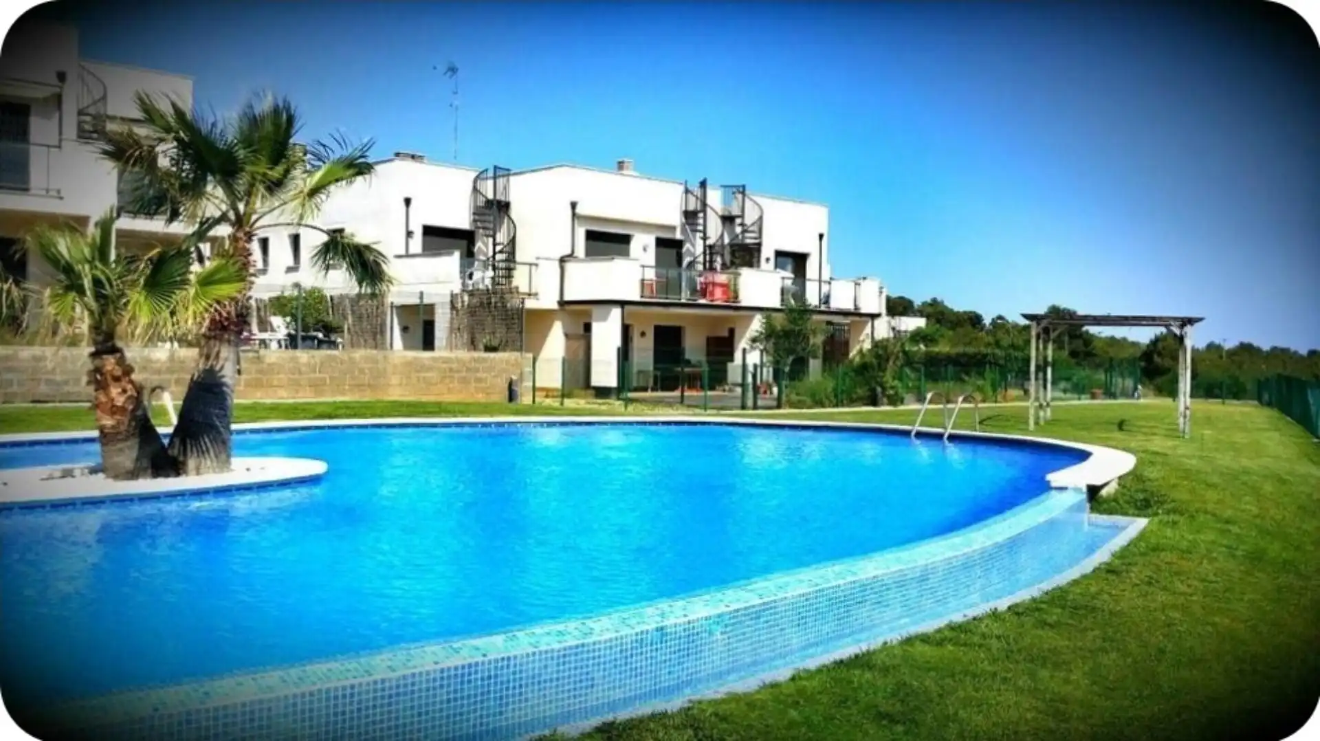Piscina de Pis en venda en Mont-roig del Camp amb Aire condicionat, Terrassa i Piscina
