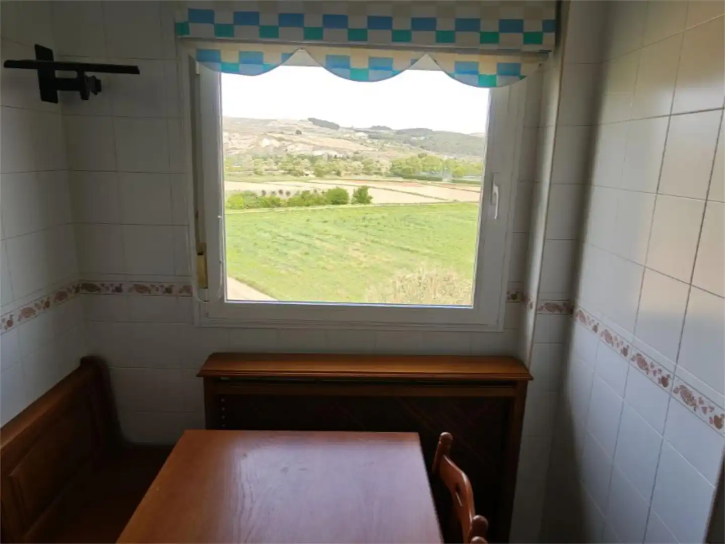 Wohnung zum Verkauf in Calle Prado de Goñi, 8, San Adrián Esszimmer von Wohnung zum Verkauf in San Adrián mit Heizung, Parkett und Gemeinschaftsparkplatz