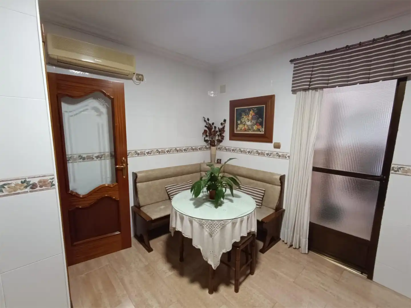 Detached homes for sale in Calle Toledo, 26, Martos Dining room of Detached homes for sale in Martos with Air Conditioner and Terrace