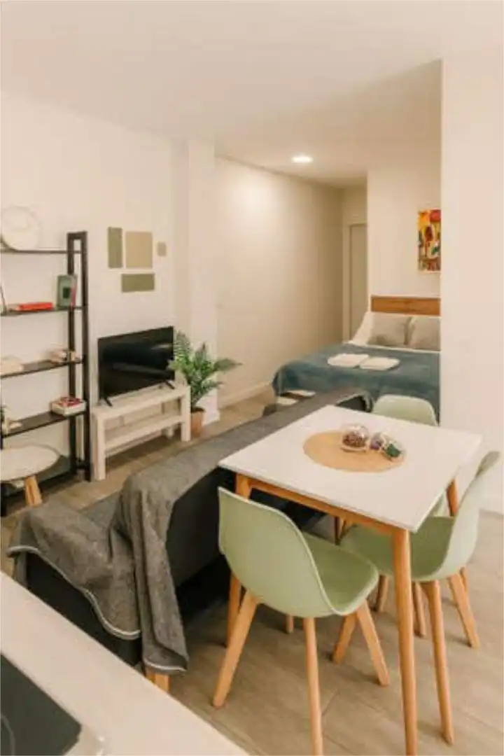 Apartamento de alquiler en Casco Antiguo Sala de estar de Apartamento de alquiler en Algeciras con Calefacción, Terraza y Amueblado