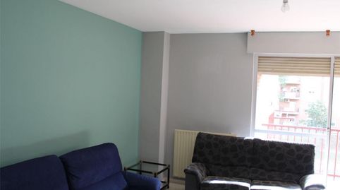 Piso en venta en Avenida Sinforiano Madroñero, 28, Valdepasillas - La Paz - Huerta Rosales, Badajoz Capital - imagen 3 Foto 3 de Piso en venta en Avenida Sinforiano Madroñero, 28, Valdepasillas - La Paz - Huerta Rosales, Badajoz Capital