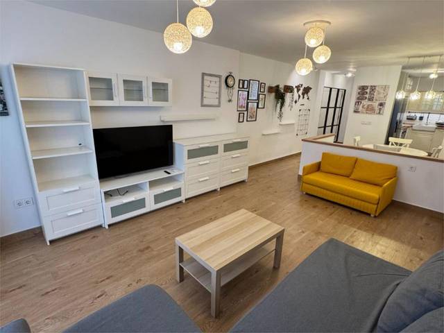 Piso en Alquiler en Calle Brahms, 6 en Los Guindos - Parque Mediterráneo - Santa Paula