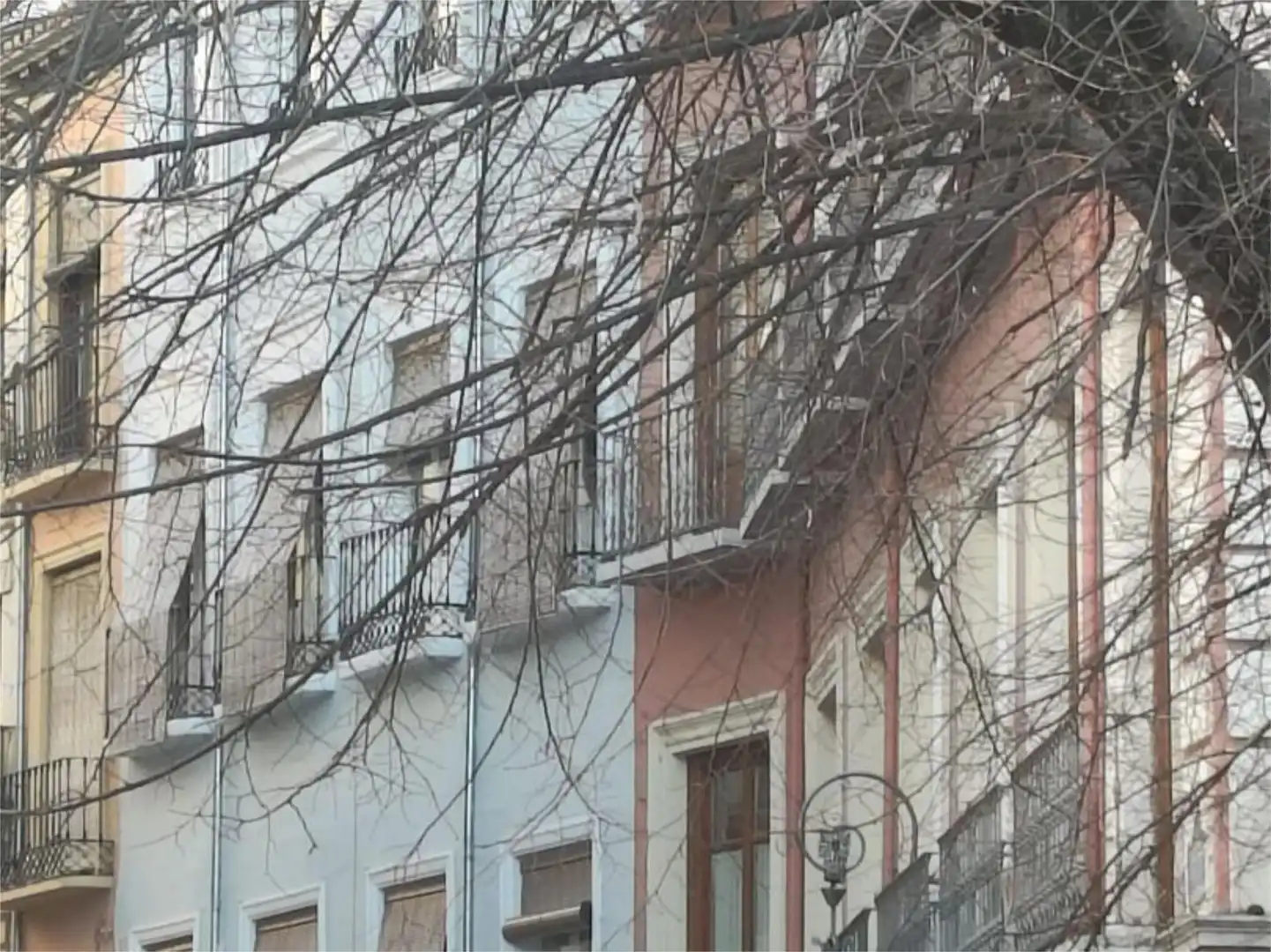 Wohnung zur Miete in Calle Príncipe, 11, Centro - Sagrario Außenansicht von Wohnung zur Miete in Granada Capital mit Klimaanlage und Balkon