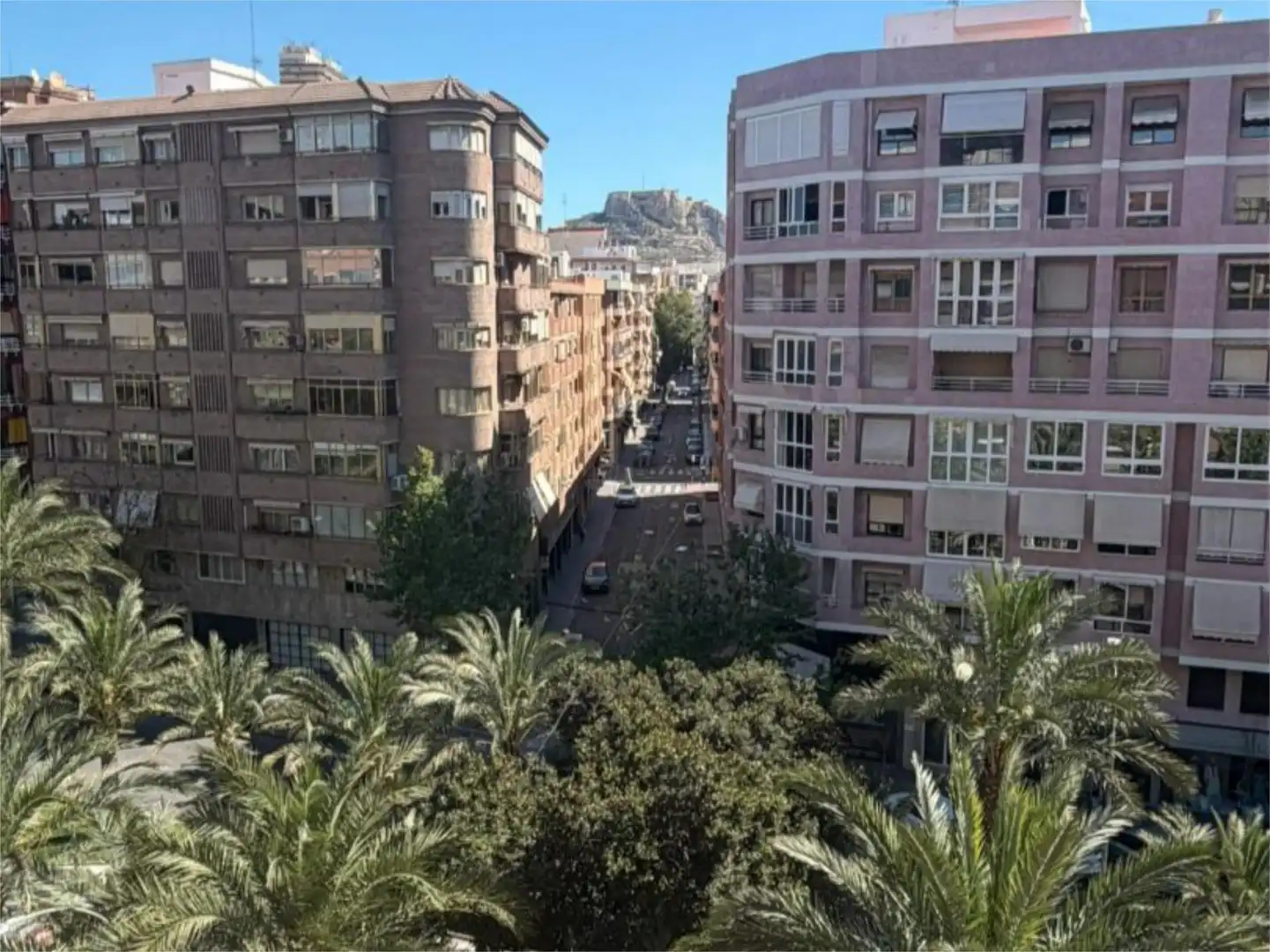 Außenansicht von Wohnung zum Verkauf in Alicante / Alacant mit Terrasse