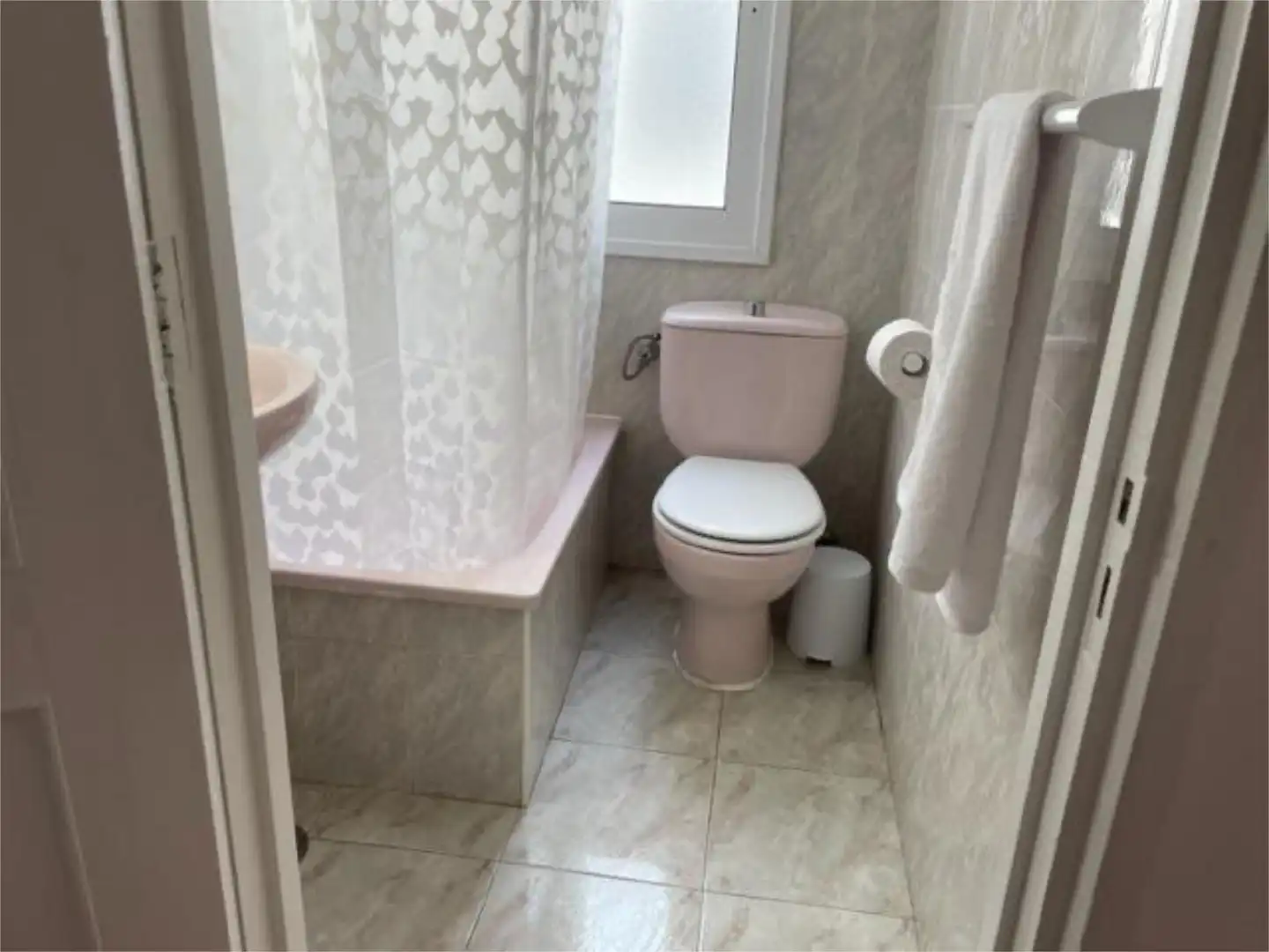 Flat for sale in Calle San Juan, 107, La Cuesta -Finca España Bathroom of Flat for sale in San Cristóbal de la Laguna with Parquet flooring and Furnished