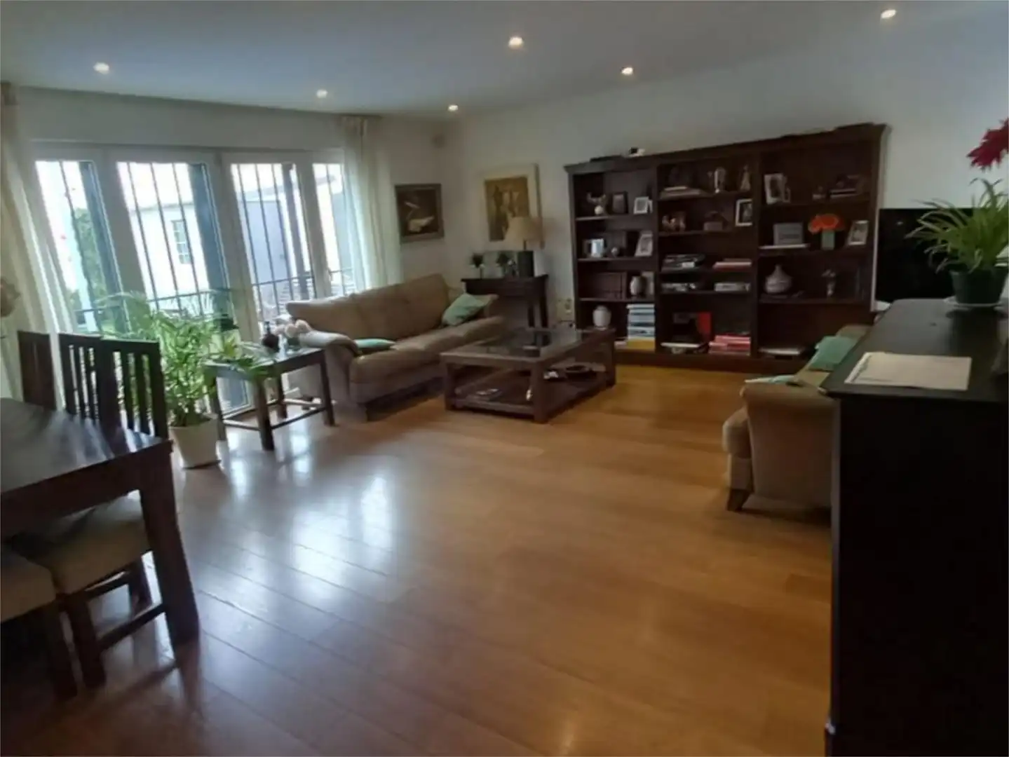 Casa o chalet en venta en Calle Amadeo Vives, 43, Las Matas - Peñascales Sala de estar de Casa o chalet en venta en Las Rozas de Madrid con Terraza, Piscina y Balcón