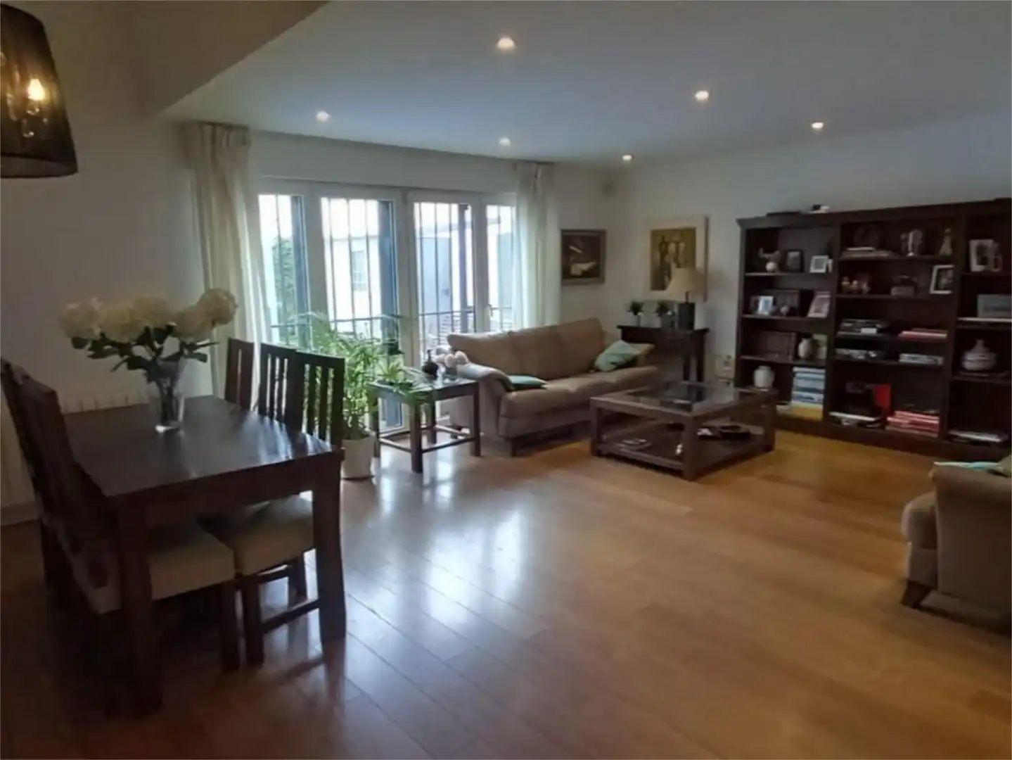 Casa o chalet en venta en Calle Amadeo Vives, 43, Las Matas - Peñascales Sala de estar de Casa o chalet en venta en Las Rozas de Madrid con Terraza, Piscina y Balcón