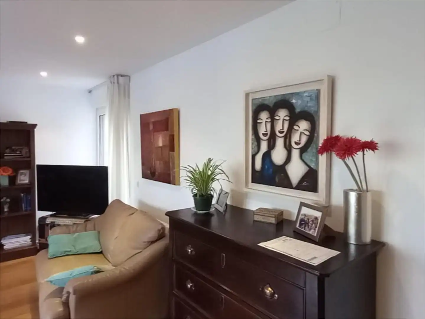 Casa o chalet en venta en Calle Amadeo Vives, 43, Las Matas - Peñascales Sala de estar de Casa o chalet en venta en Las Rozas de Madrid con Terraza, Piscina y Balcón