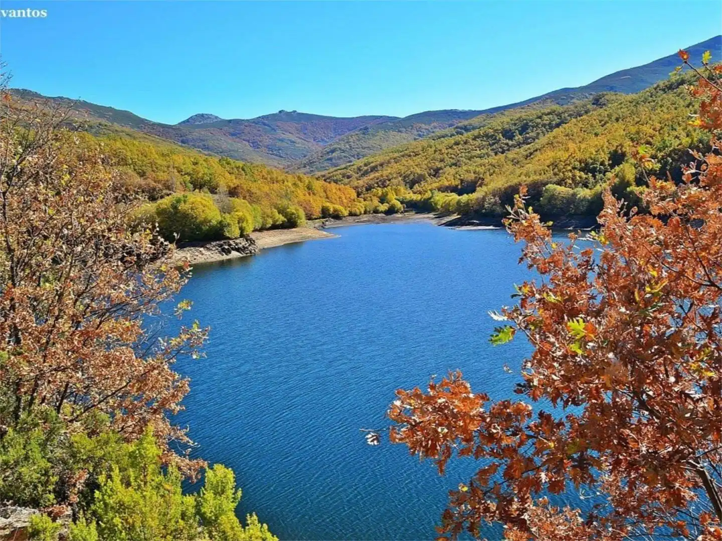 Vista exterior de Estudi en venda en Cerezo de Arriba amb Calefacció i Terrassa