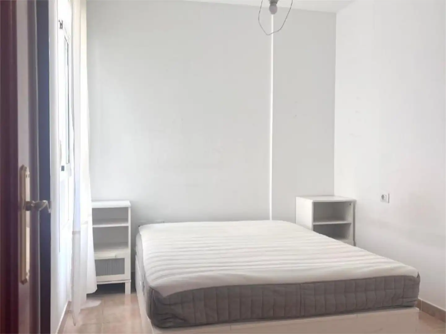 Piso en venta en Calle Isla de la Graciosa, 41, San Isidro Habitación de Piso en venta en Granadilla de Abona con Terraza y Balcón