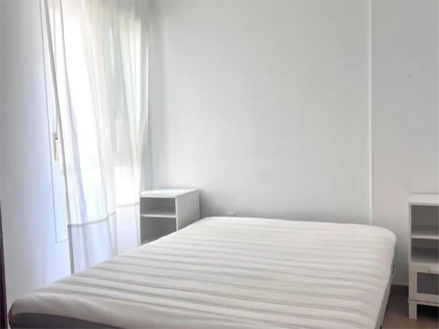 Piso en venta en Calle Isla de la Graciosa, 41, San Isidro Habitación de Piso en venta en Granadilla de Abona con Terraza y Balcón