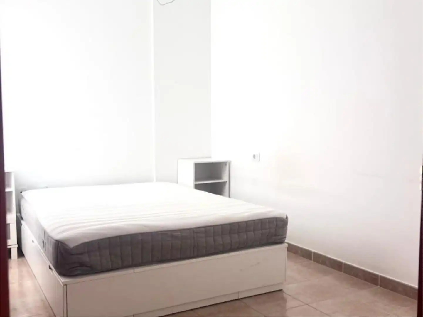 Piso en venta en Calle Isla de la Graciosa, 41, San Isidro Habitación de Piso en venta en Granadilla de Abona con Terraza y Balcón