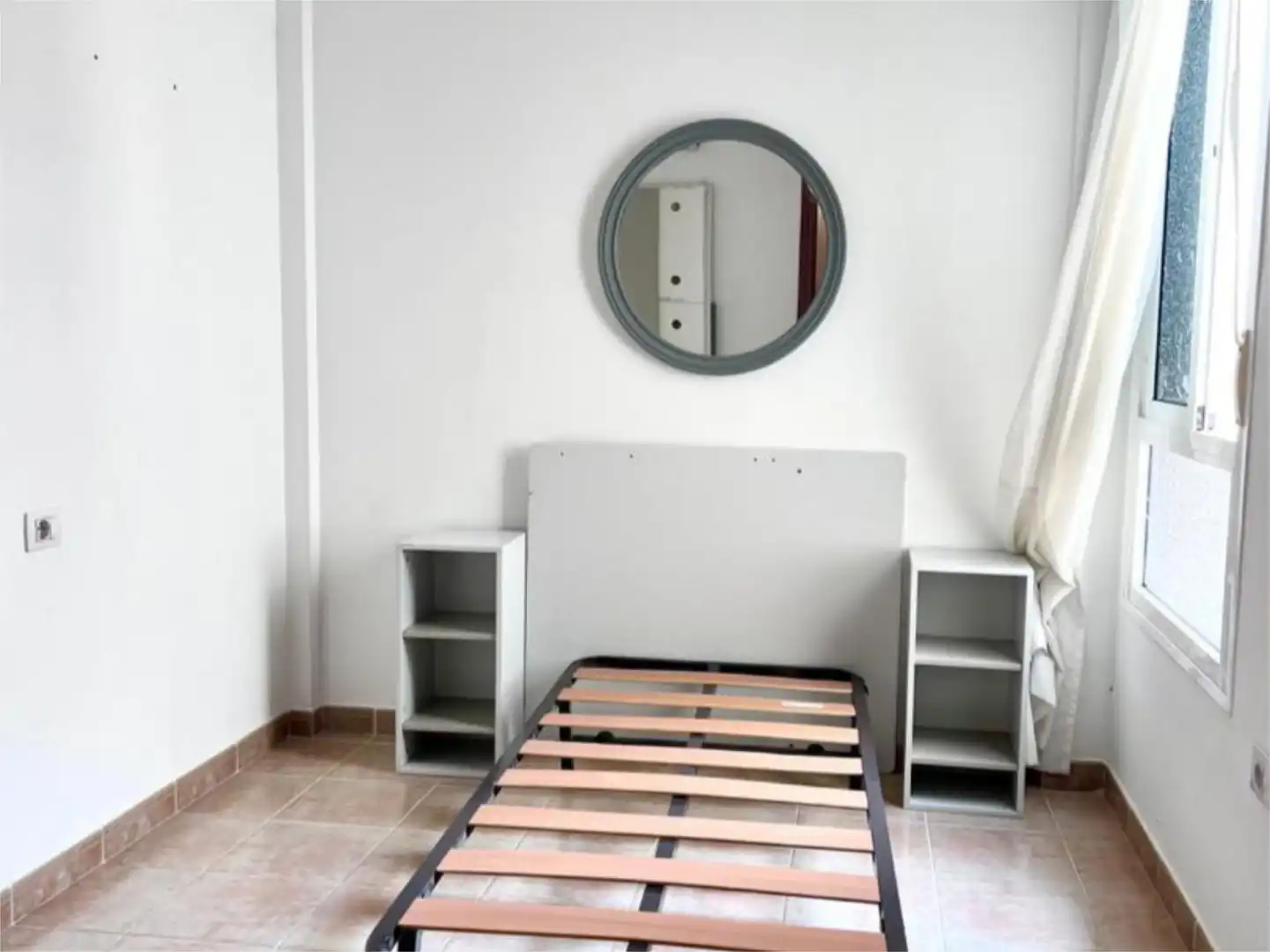 Piso en venta en Calle Isla de la Graciosa, 41, San Isidro Habitación de Piso en venta en Granadilla de Abona con Terraza y Balcón