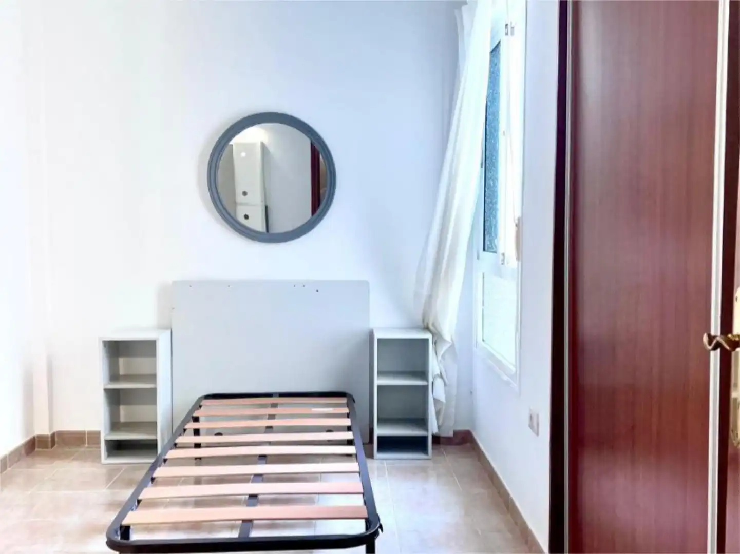 Piso en venta en Calle Isla de la Graciosa, 41, San Isidro Habitación de Piso en venta en Granadilla de Abona con Terraza y Balcón