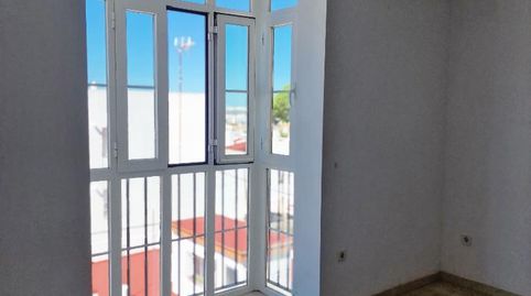 Foto 2 de Piso de alquiler en Calle Olvera, 2, Núcleo urbano, Chiclana de la Frontera