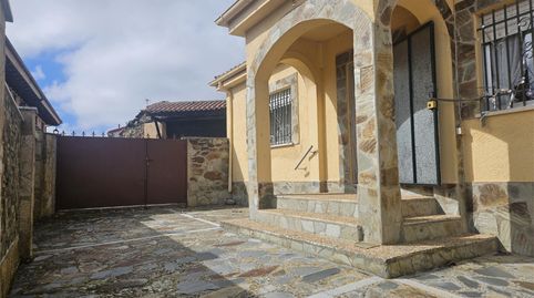 Foto 2 de Casa adosada en venta en Calle Cantarranas, 2, Aldeavieja de Tormes, Salamanca