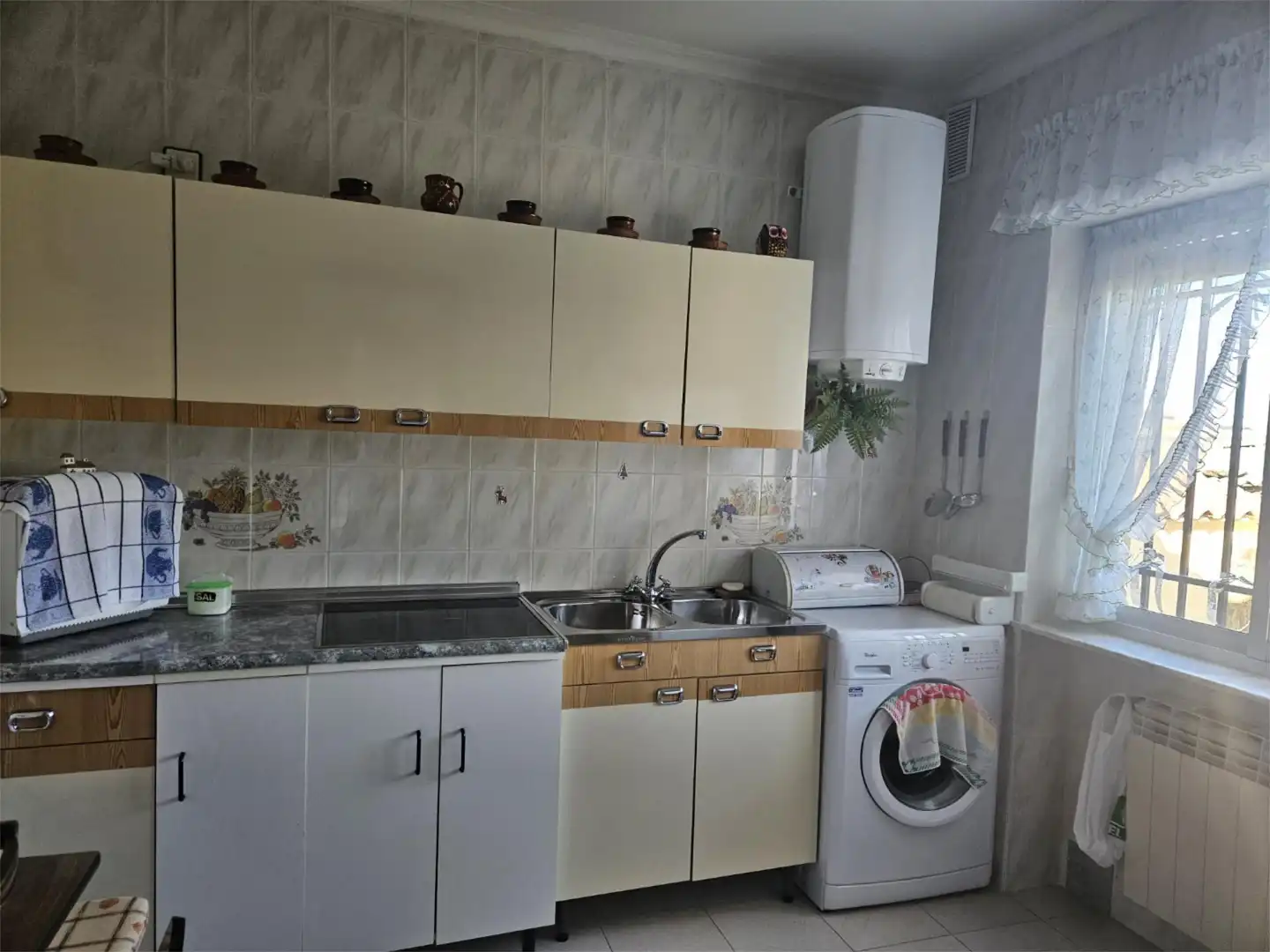 Kitchen of Detached homes for sale in Aldeavieja de Tormes  with Heating and Furnished