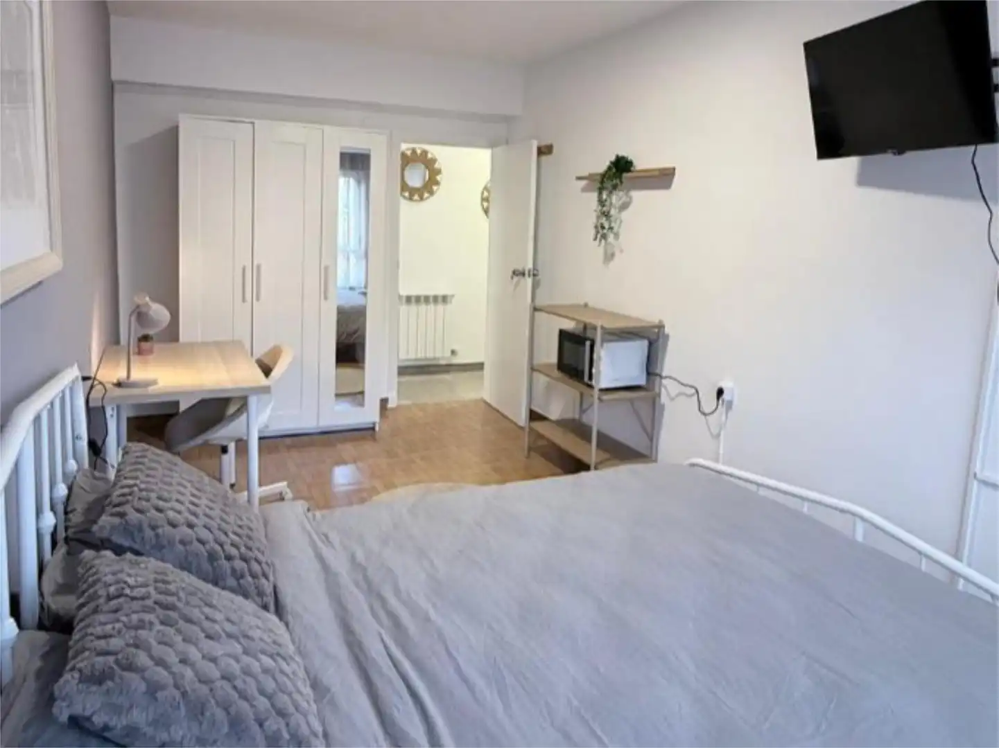 Room in Calle Infanzones de Langreo, 1, Sama